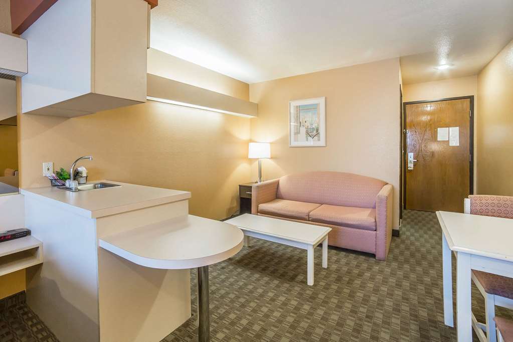 Quality Inn & Suites Elko - photo 23