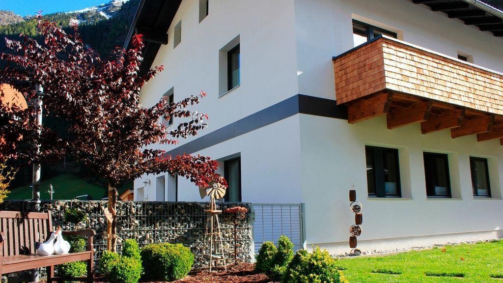 Haus Alpenglück — 4-Star Luxury Hotel in Hintersee, Austria