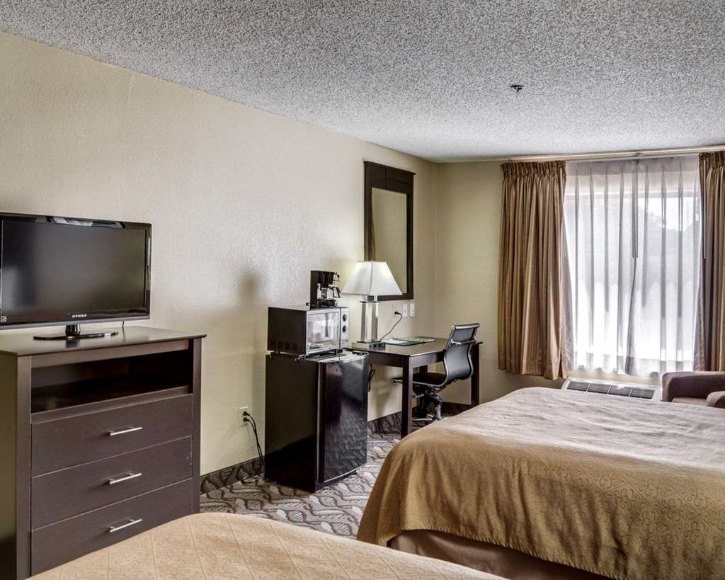 Quality Suites Baton Rouge East Denham Springs - photo 27