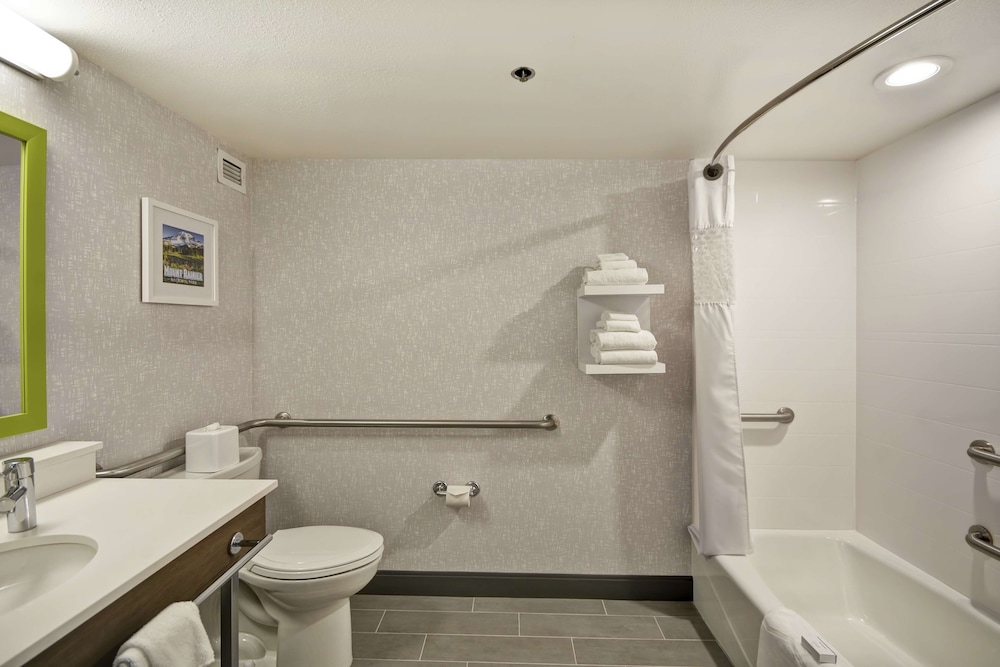 Hampton Inn Seattle Southcenter - photo 18