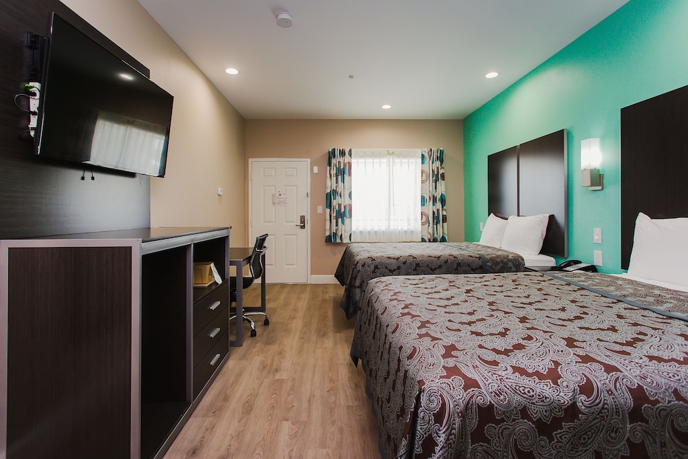 Palace Inn and Suites Willowbrook Mall - photo 13