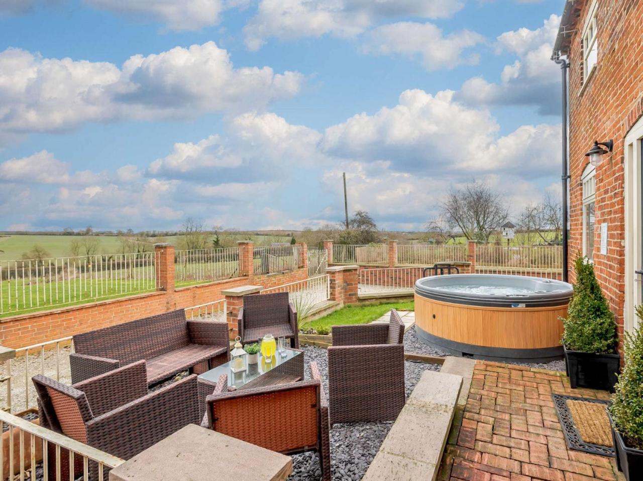 2 Bed in Caunton 91051 in Newark On Trent, United Kingdom