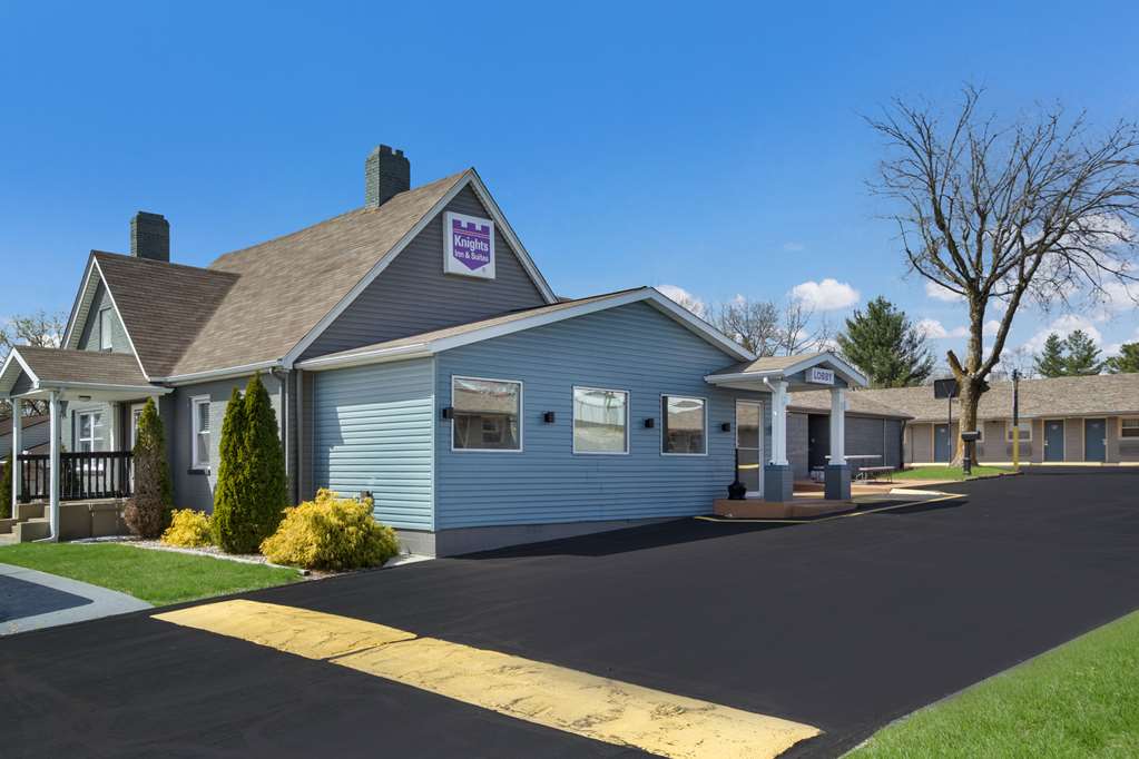 Knights Inn & Suites Salem IN - photo 4