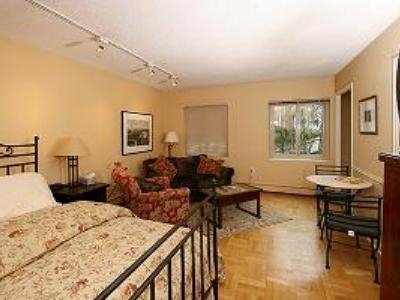 206 Bell Apartments — 4-Star Luxury Hotel in Seattle, United States