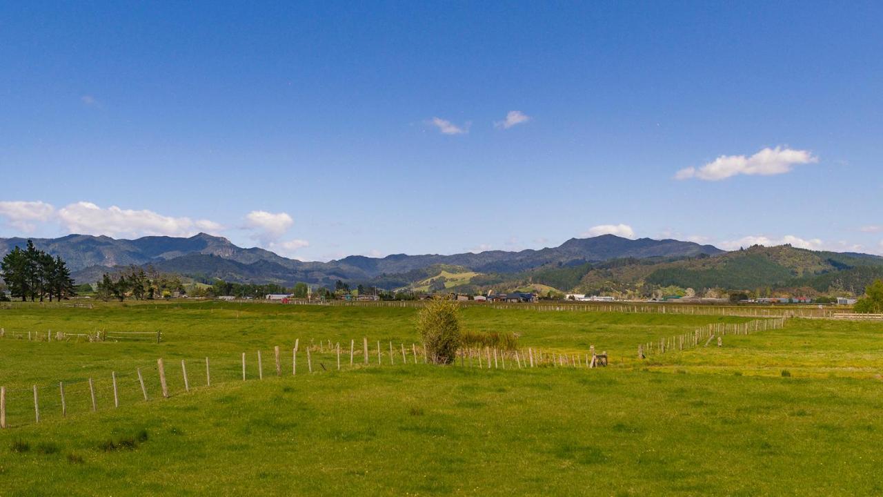 Blue Bach in Whitianga, New Zealand
