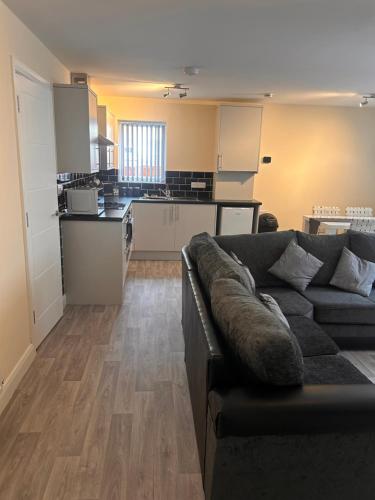 Easy Living Stays Burton on Trent — 4-Star Luxury Hotel in Burton Upon Trent, United Kingdom