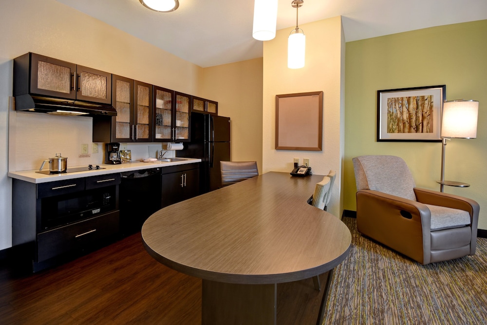 Candlewood Suites St. Clairsville by IHG - photo 10
