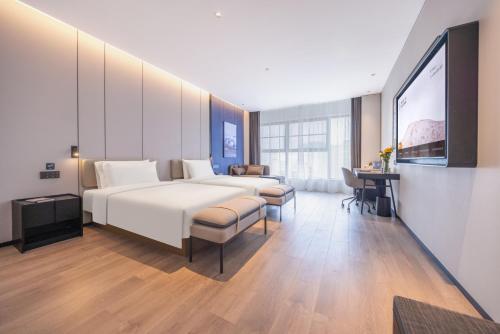 Atour Hotel Meishan Pengshan North Railway Station in Meishan, People's Republic of China