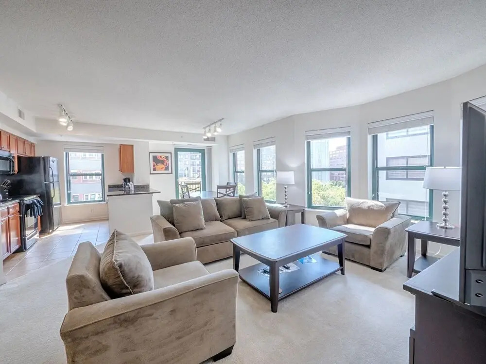 Global Luxury Suites At Thomas Circle - photo 33