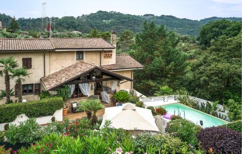 Lovely Home In Camaiore With Wifi — 4-Star Luxury Hotel in Camaiore, Italy