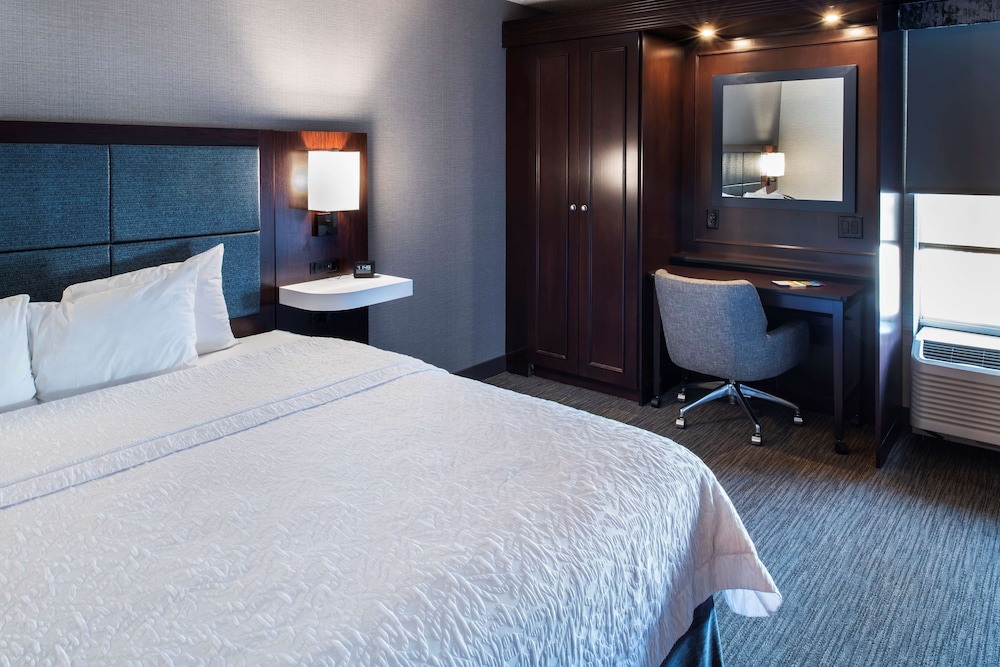 Hampton Inn & Suites Chicago Lincolnshire - photo 9