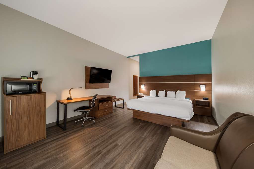 Best Western Bowie Inn & Suites - photo 11