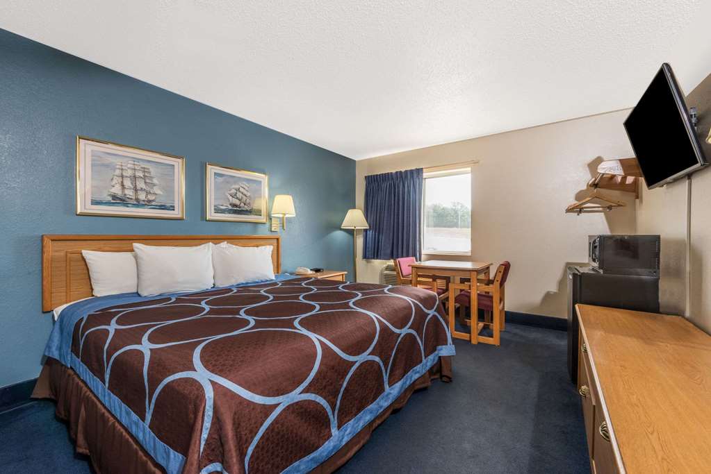 Super 8 by Wyndham Potosi - photo 7