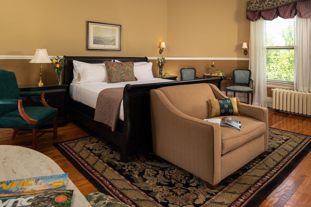 Albemarle Inn - photo 75