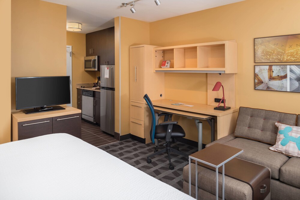 TownePlace Suites by Marriott New Hartford - photo 12