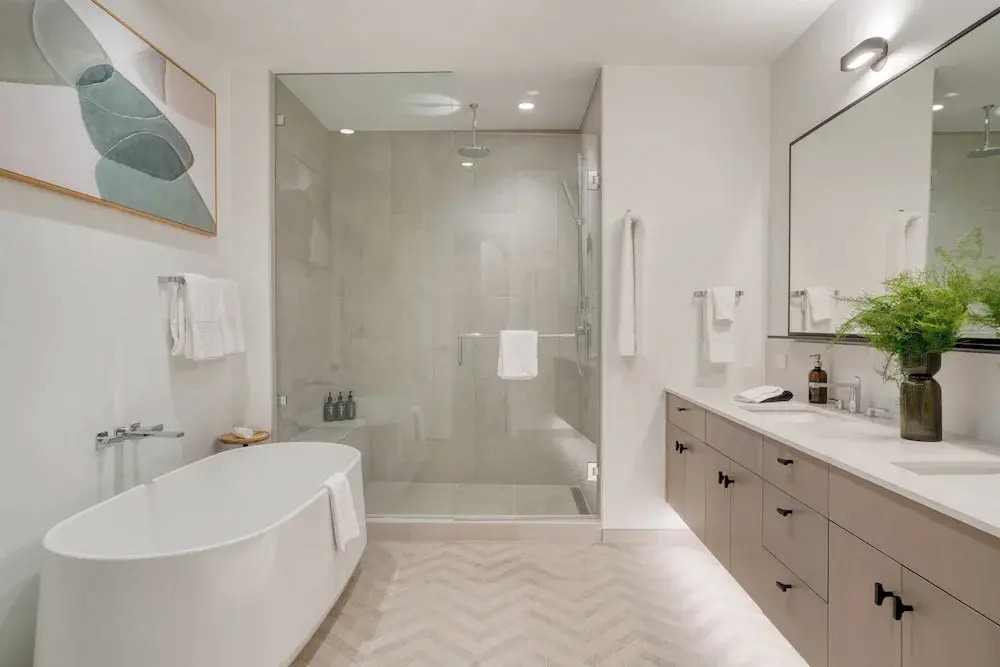 Luxe 3bdr Near Vail w Views Gym Pool Game Room Alpine Oasis at Frontgate in Avon, United States