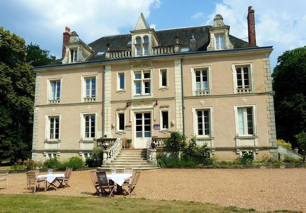 Domaine De Bel Air — hotel in Cerans-Foulletourte