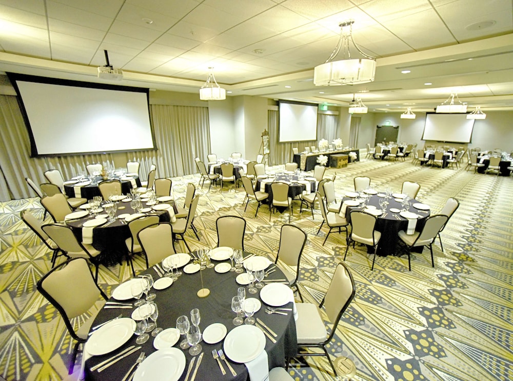 Hilton Garden Inn Santa Barbara Goleta - photo 66