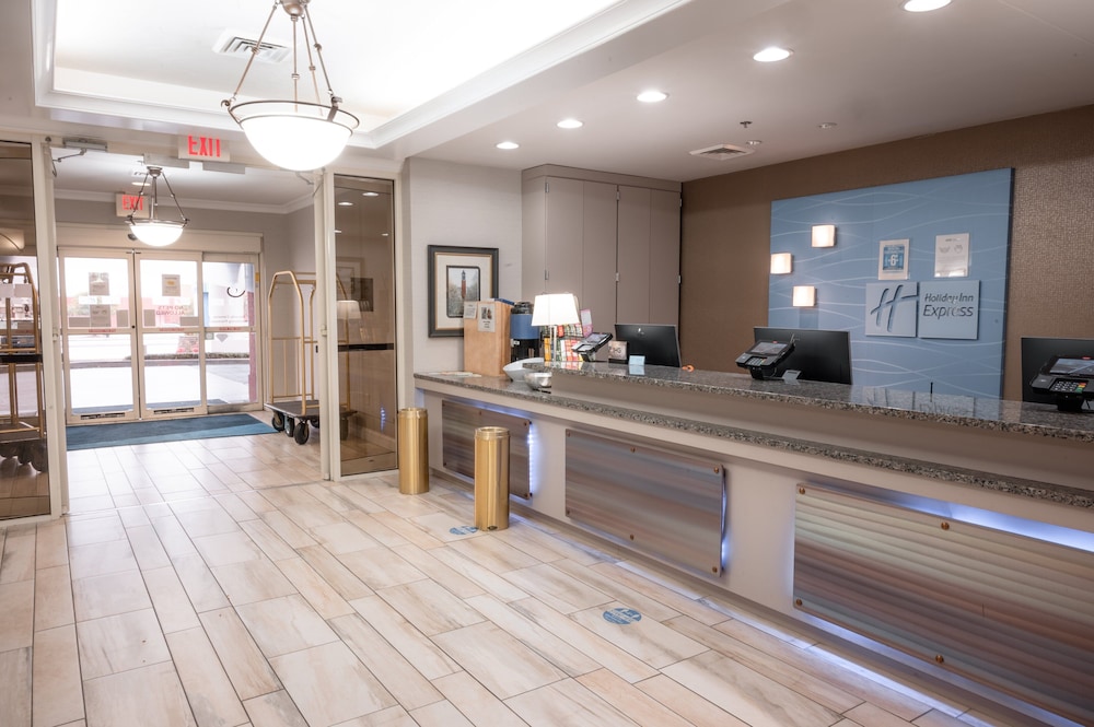 Holiday Inn Express and Suites Tuscaloosa University an IHG Hotel - photo 60