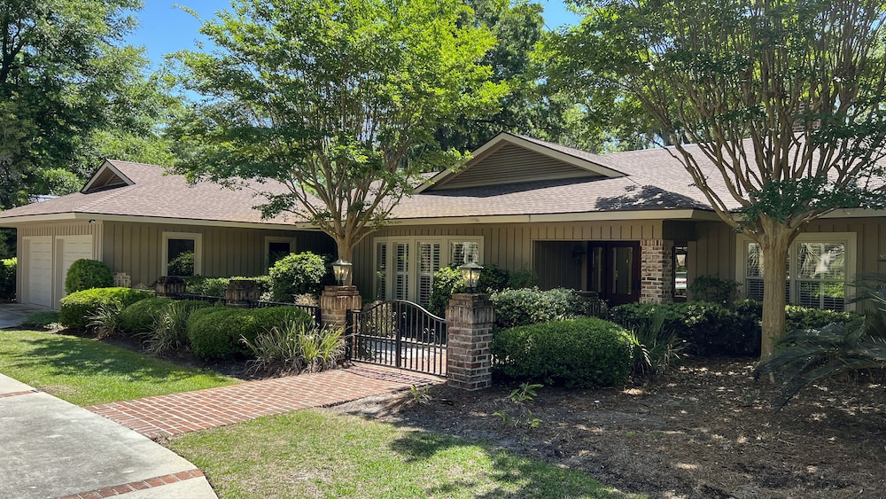 8 North Calibogue Cay Rd at The Sea Pines Resort - photo 34