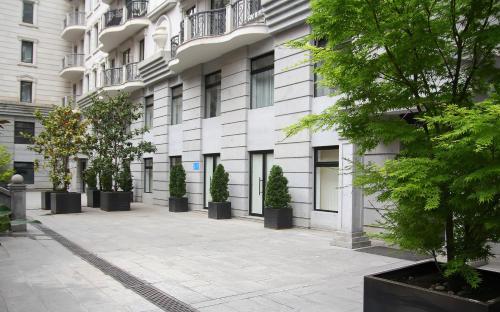 Parilament on Rustaveli 4 rooms
