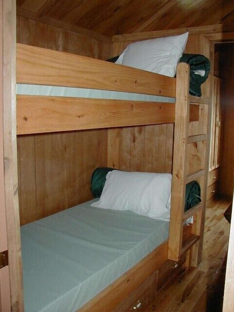 Edgewater Motel - photo 4