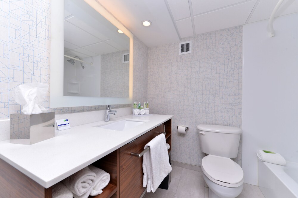 Holiday Inn Express Springfield by IHG - photo 29