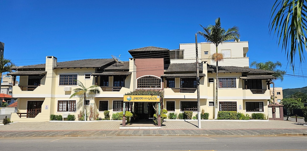 Pousada Jardim das Gales Bombinhas in Navegantes, Brasil