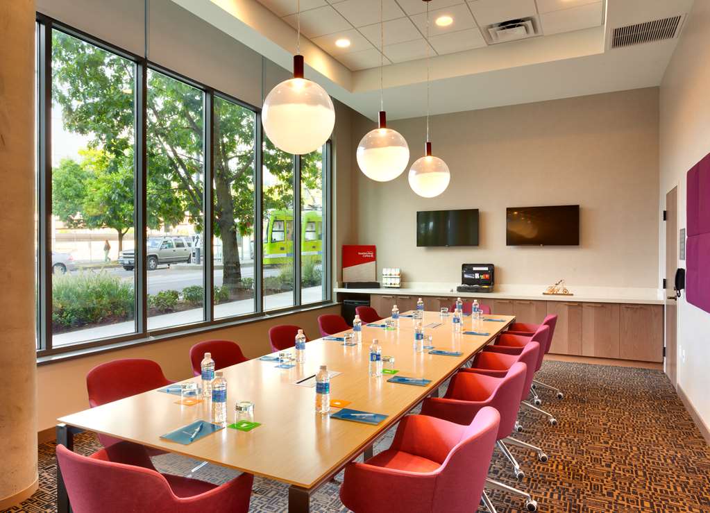 Hyatt House Portland Downtown - photo 24