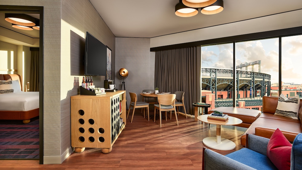 The Rally Hotel at McGregor Square - photo 10