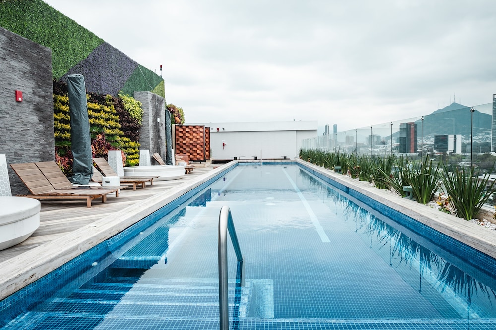 Rooftop pool