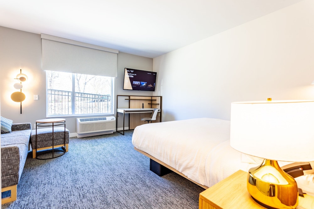 TownePlace Suites by Marriott Raleigh University Area - photo 31