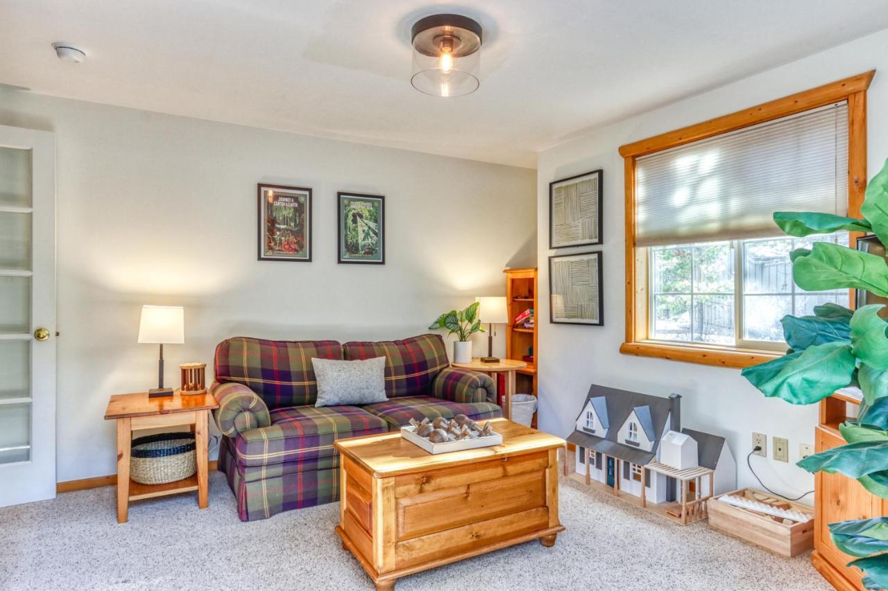 Camas Lane 5 in Sunriver, United States