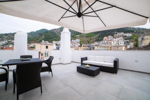 Reginna Lighthouse — 4-Star Luxury Hotel in Maiori, Italy