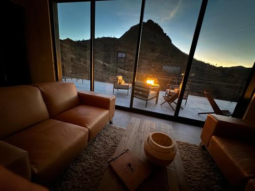 Desert Rain Floating House — 4-Star Luxury Hotel in Anthem, United States