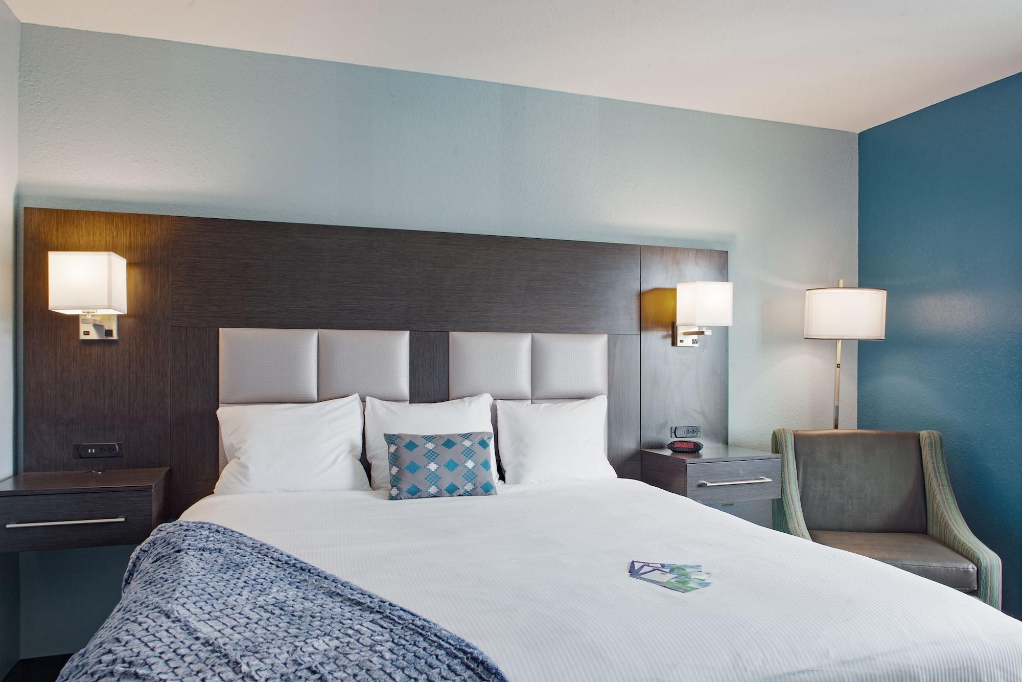 Iris Garden Inn - photo 13