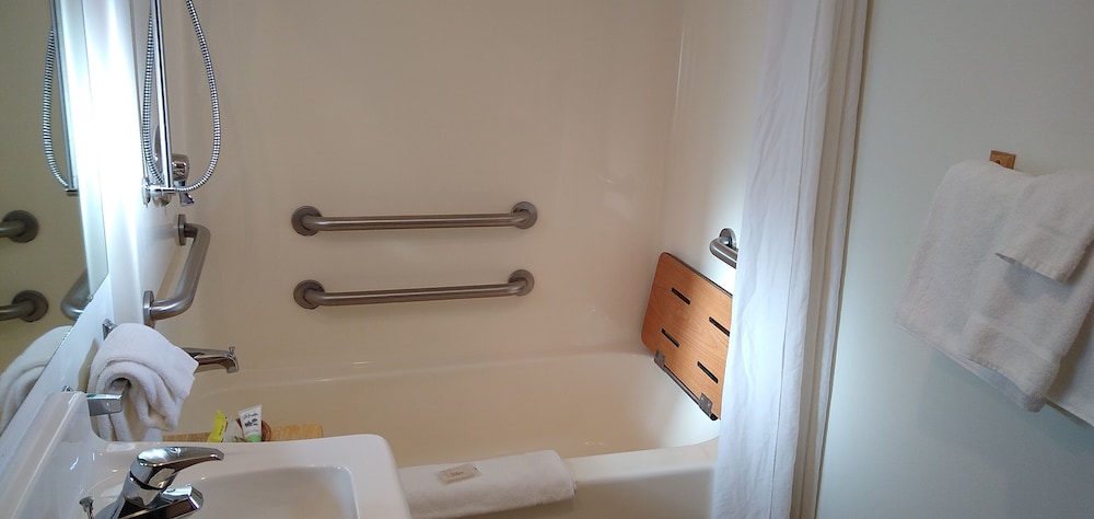 The Ponderosa Motel - photo 12