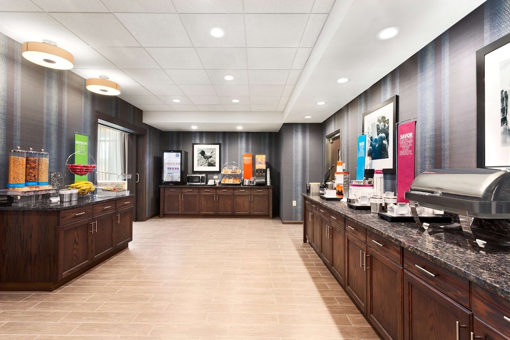 Hampton Inn Kennewick at Southridge - photo 22
