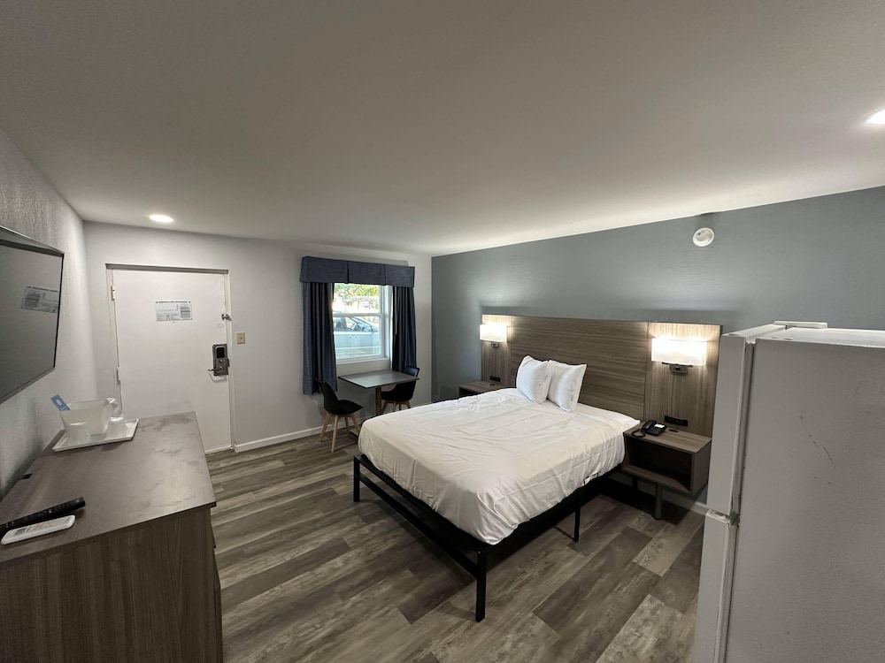 Suburban Studios Newport News Hampton - photo 18