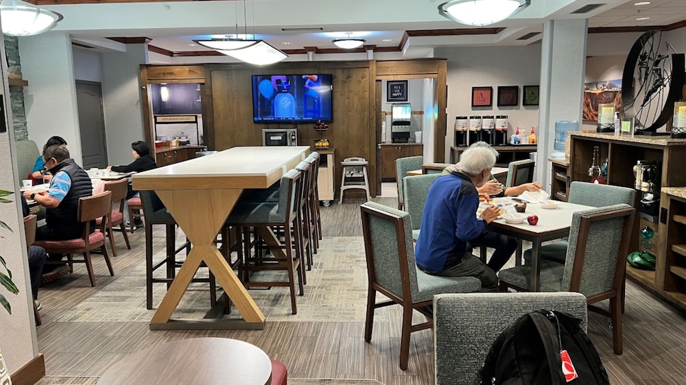 Hampton Inn Montrose - photo 40