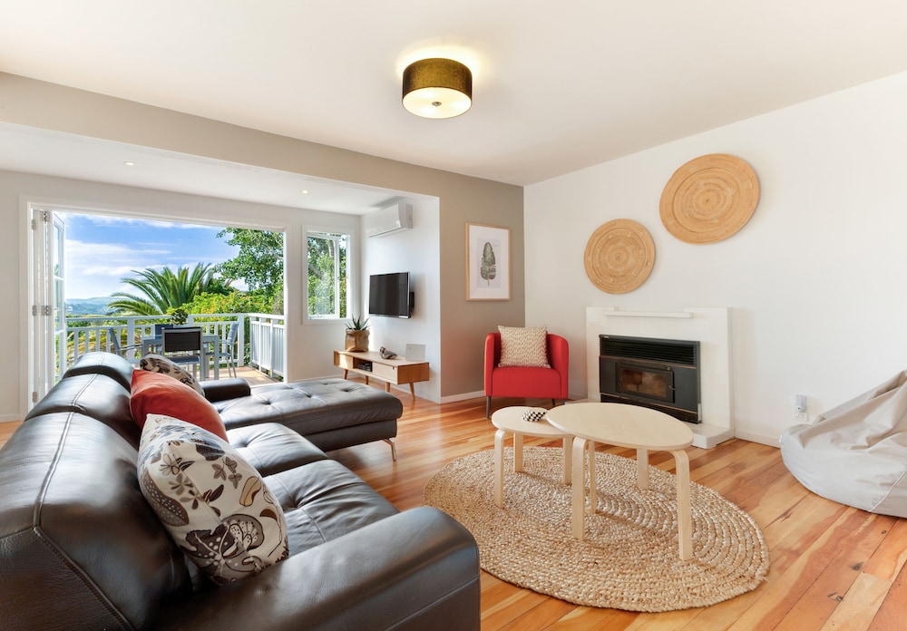 Eight on Church Waiheke Accommodation — 4-Star Luxury Hotel in Auckland, New Zealand