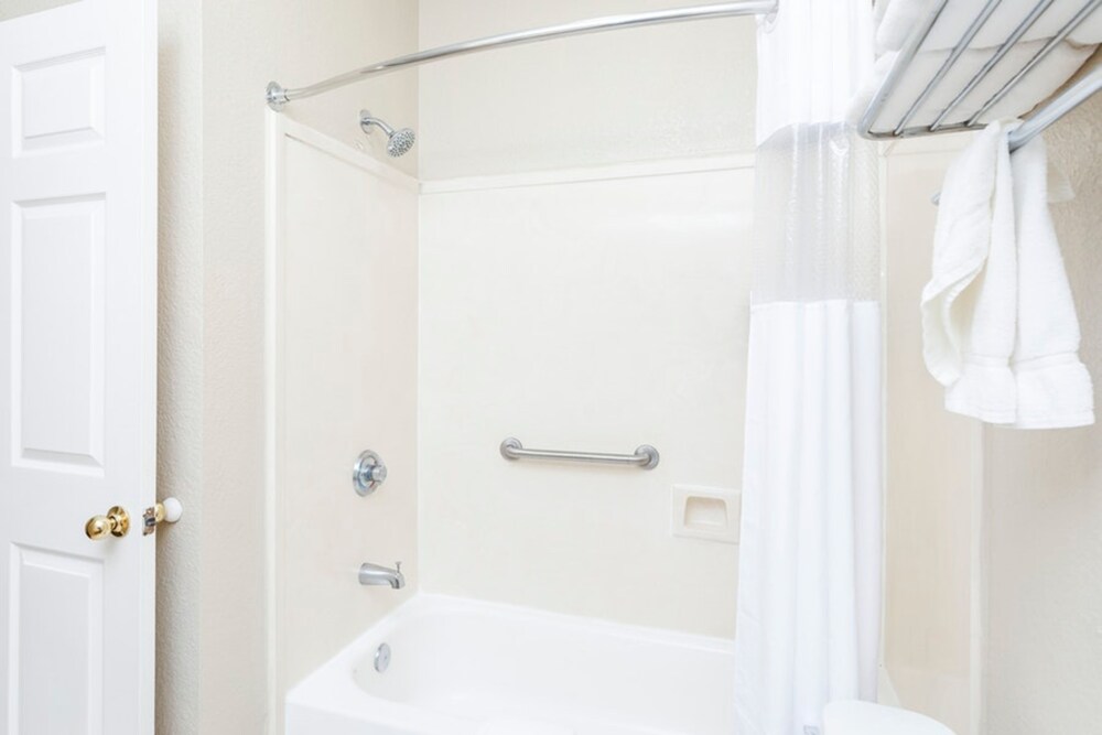 Regency Inn & Suites Biloxi - photo 12
