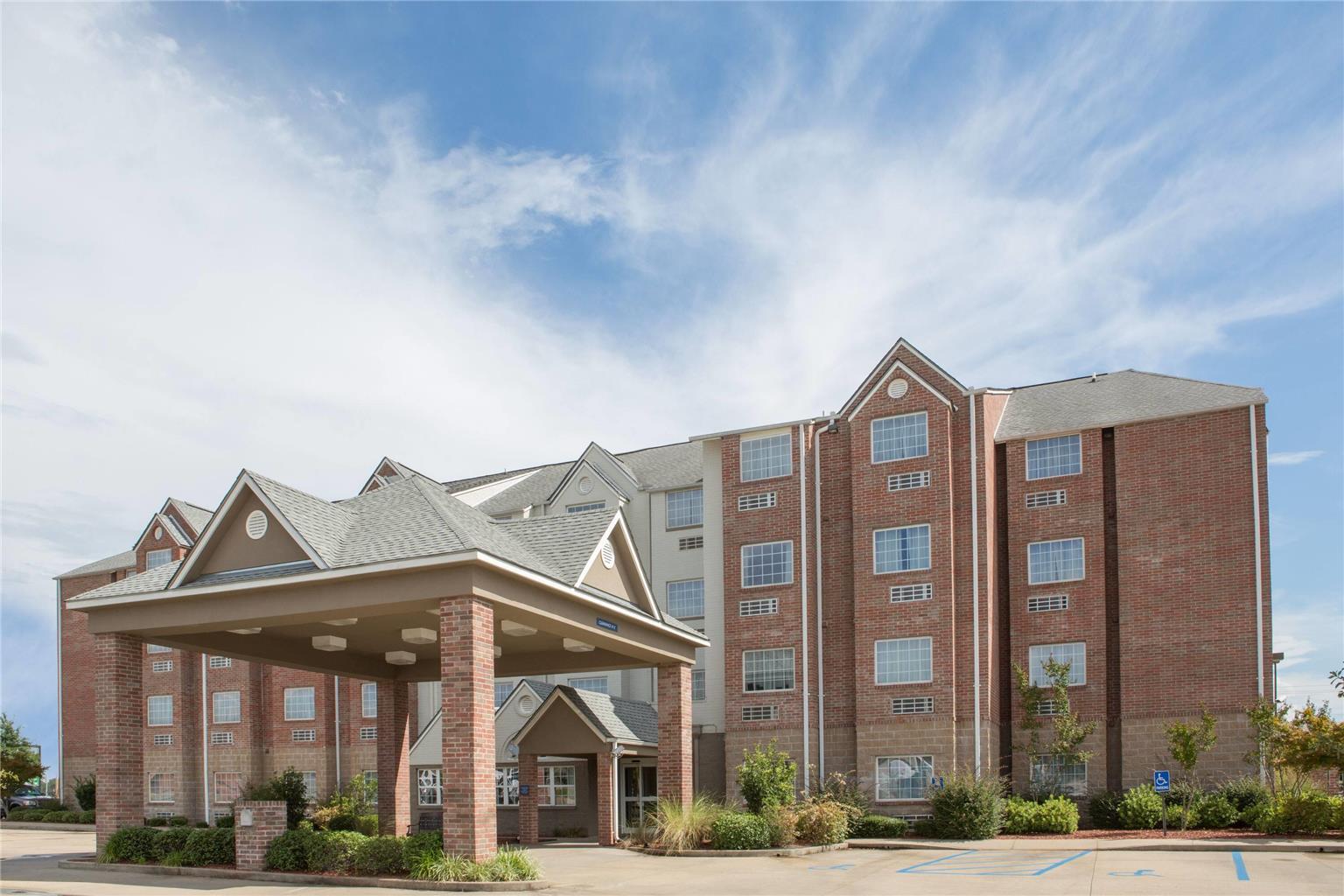 Microtel Inn & Suites by Wyndham Hattiesburg — hotel in Hattiesburg