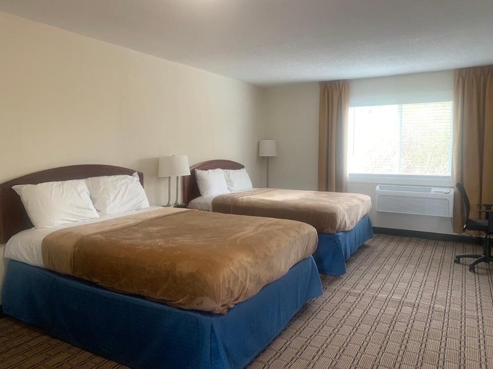 Hatfield Inn - photo 4
