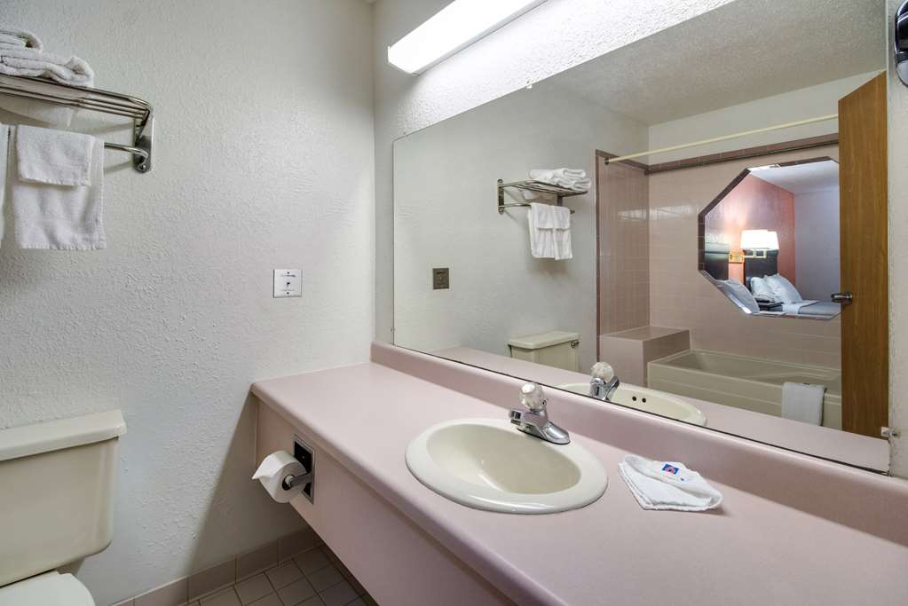 Motel 6 Marion IL - photo 20