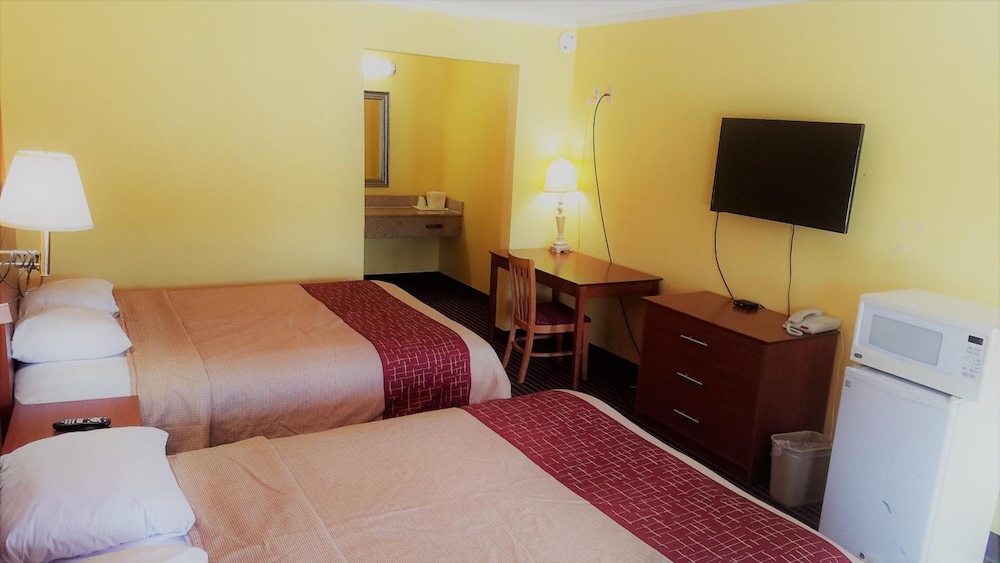 Roadway Inn - photo 12