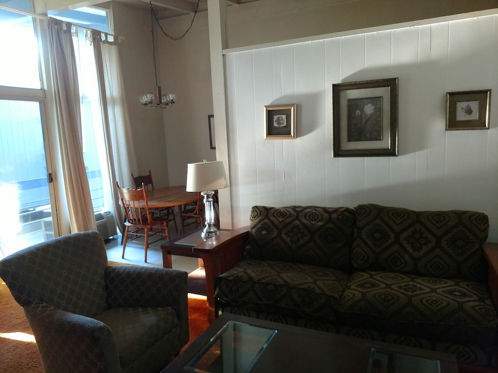 Highland Gardens Hotel - photo 28