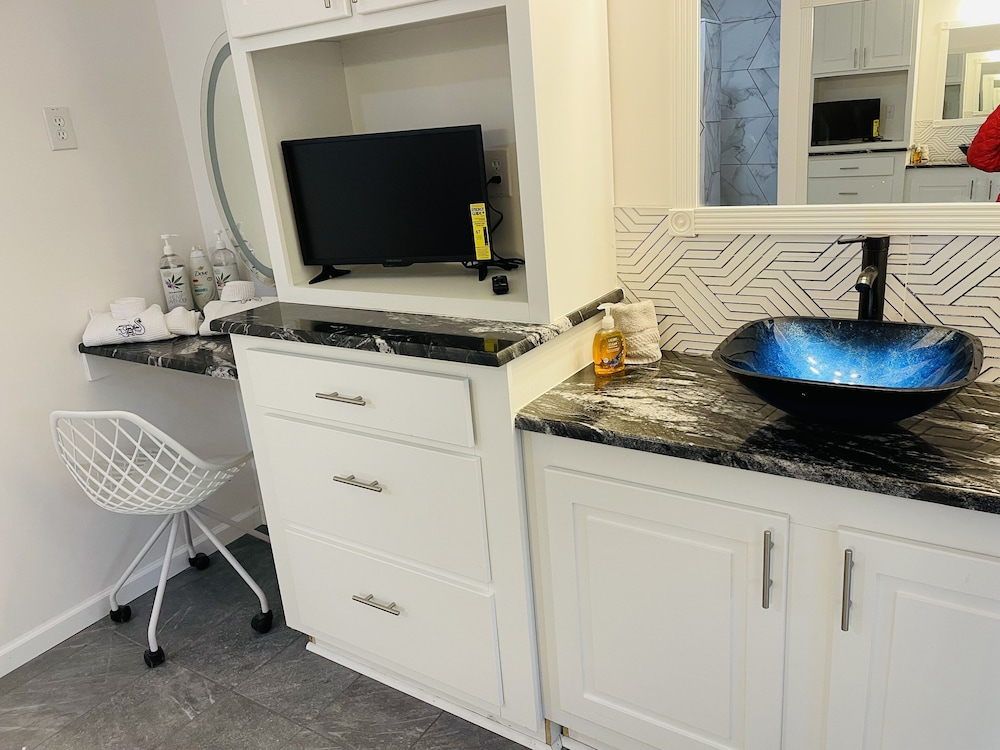 Swan Lake Resort Rentals - photo 165