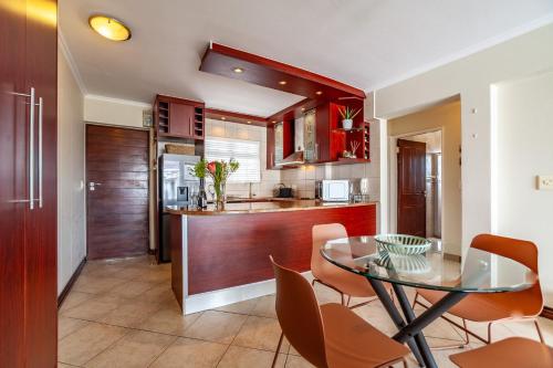Beachfront 3rd floor 2 bedroom w communal swimming pool B16 Blouberg