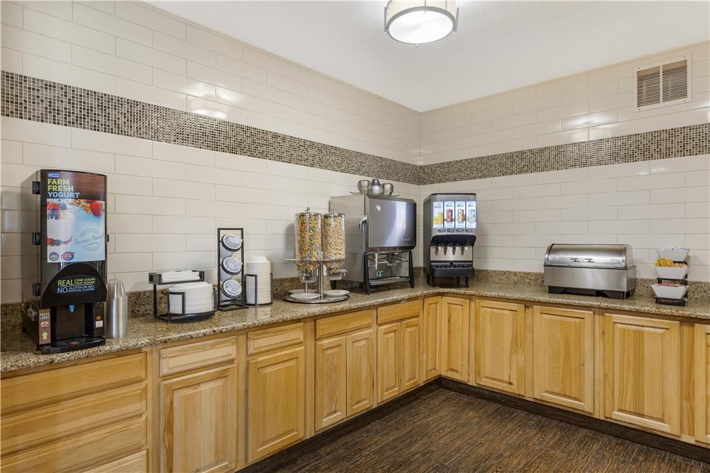 Best Western Plus Riverfront Hotel & Suites - photo 69